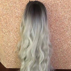26” Long Wavy Platinum/ Blonde Synthetic Wig